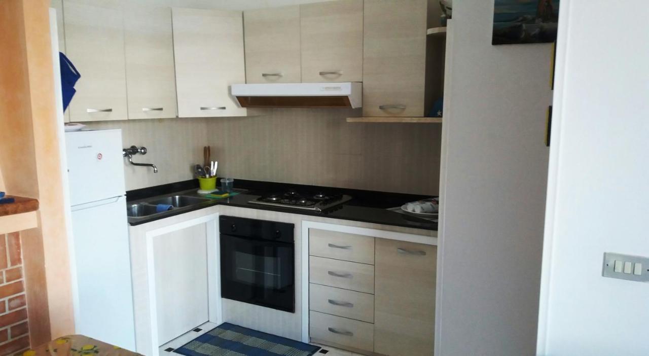 Appartamento Indipendente Nardy-Ros Torre dell'Orso Bagian luar foto